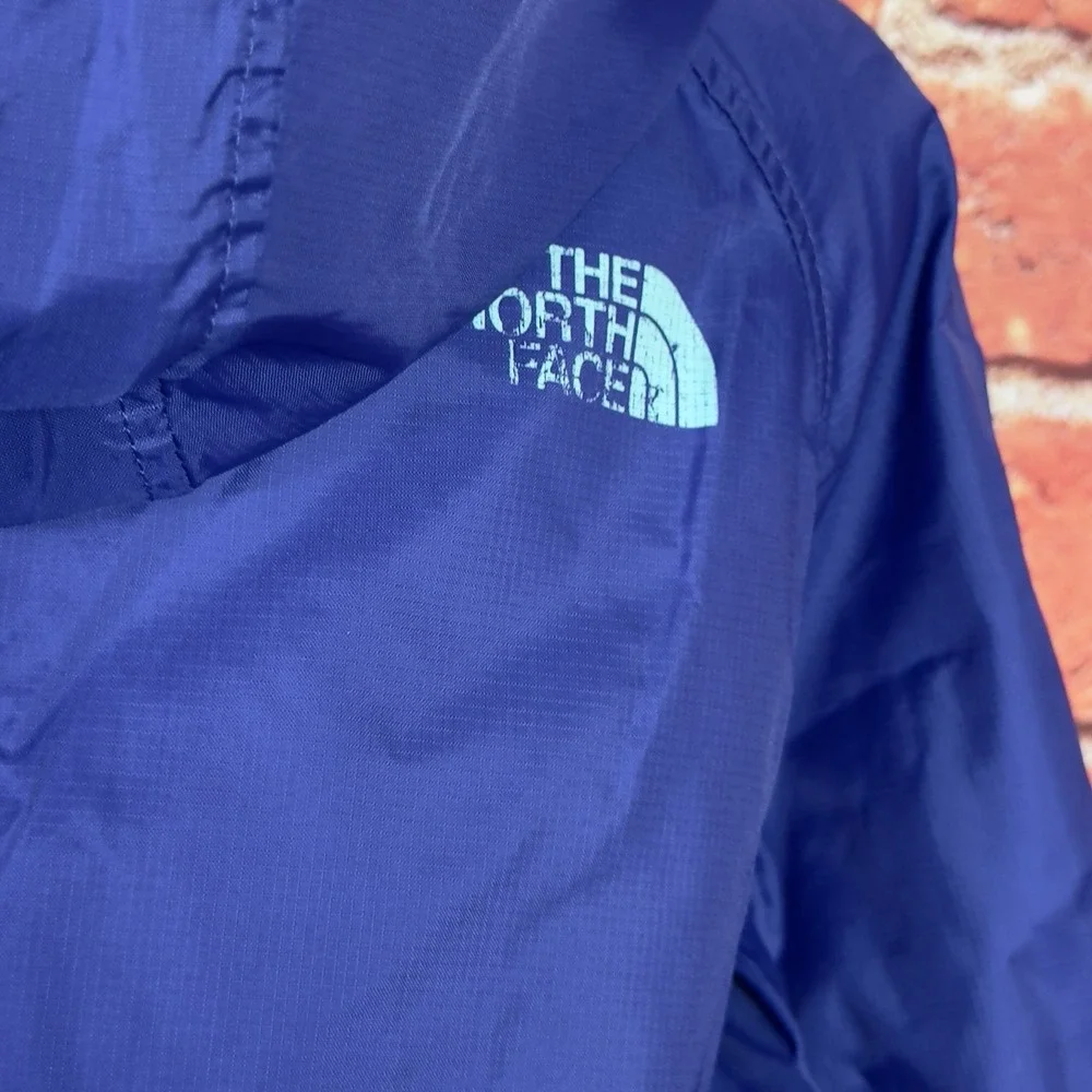 The North Face Women's Size XS Hooded Windbreaker Jacket‎ Lightweight Logo EUC - Picture 13 of 13